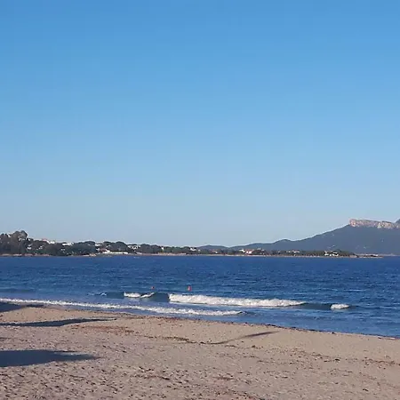 Vacanza Smeralda Όλμπια