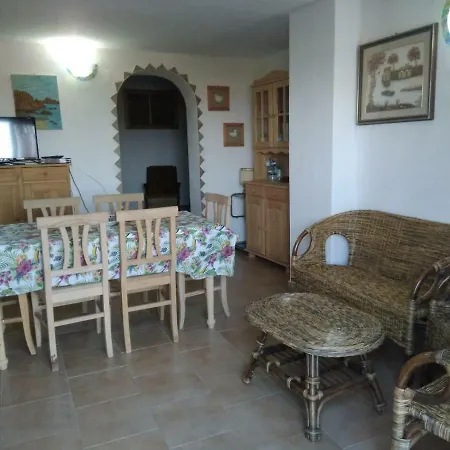 Vacanza Smeralda Tatil Evi *
